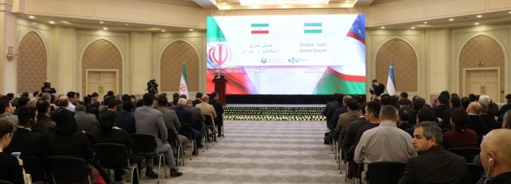 Iran, Uzbekistan Explore Expansion of Tech Ties