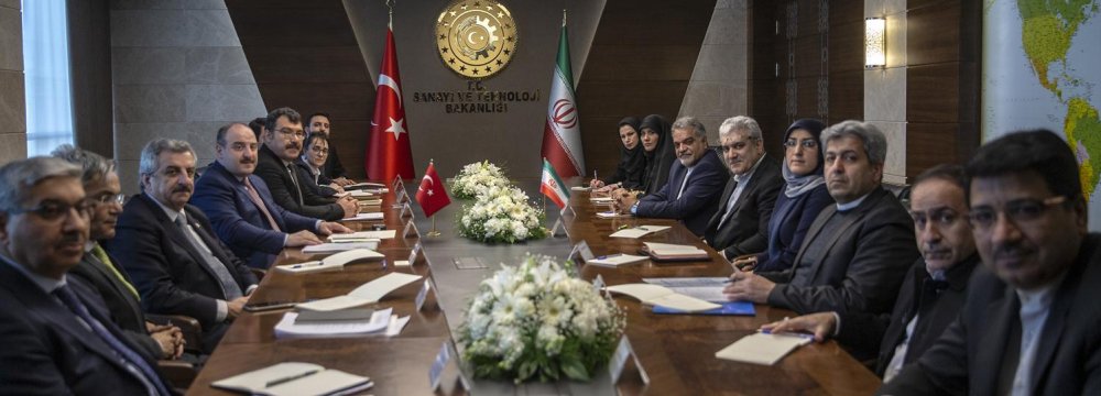 Iran, Turkey Expanding Tech Ties