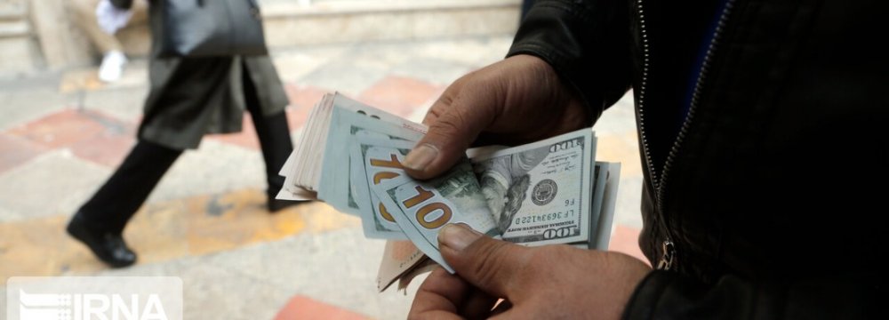 Dollar, Gold Slip in Tehran Market