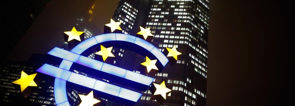 Eurozone Inflation Zero as Unemployment Falls