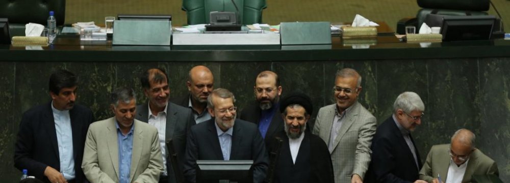 Larijani Reelected Majlis Speaker  