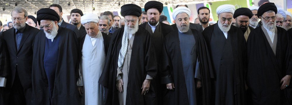 Ayatollah Mahdavi Kani Laid to Rest 