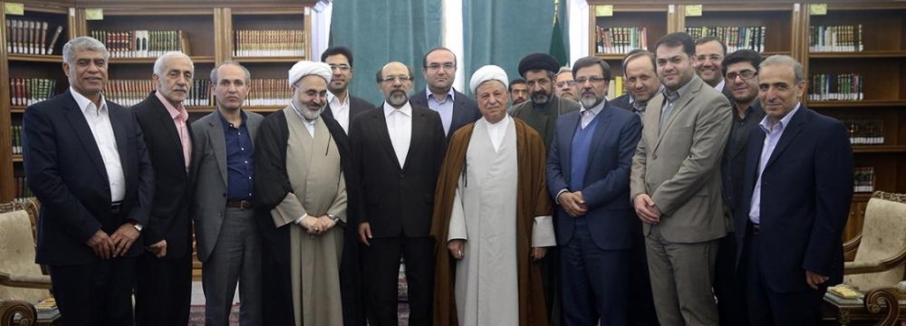Rafsanjani Hails Negotiating Diplomats&#039; Deftness
