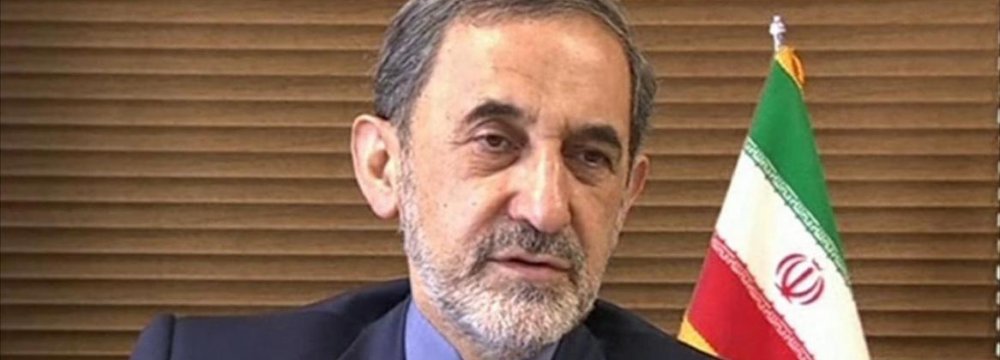 Leader’s Advisor Confers With Iraq’s Hakim 