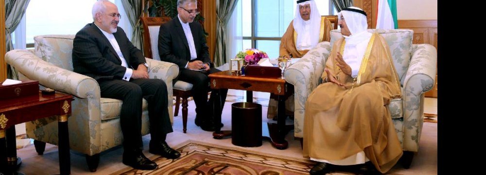 Kuwait Emir, Zarif Discuss Ties, Region