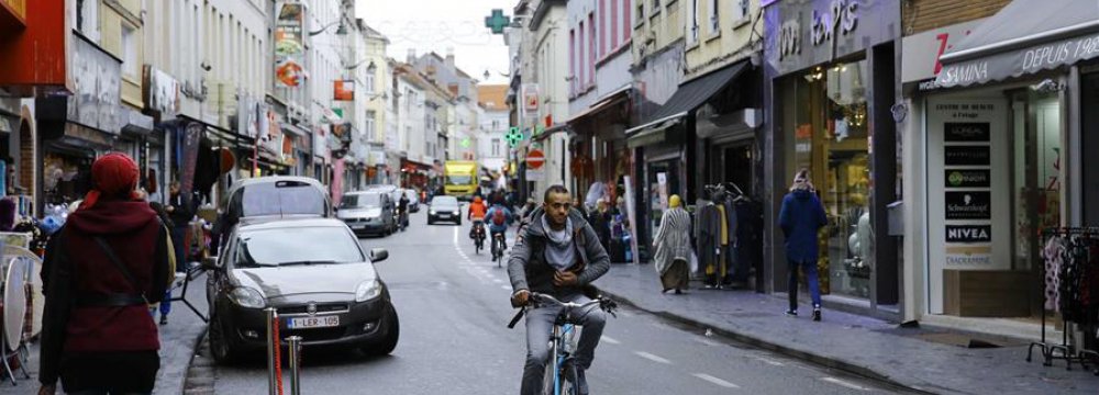 Molenbeek, Belgium Haven for IS-bound Fanatics