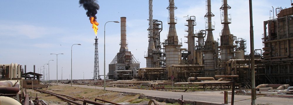 17 Killed Near Baiji Refinery in Iraq