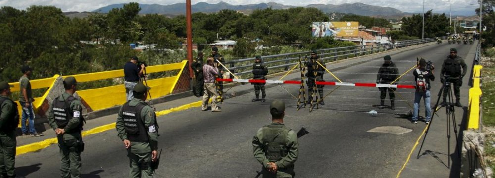Colombia, Venezuela Recall Envoys Over Border Tension