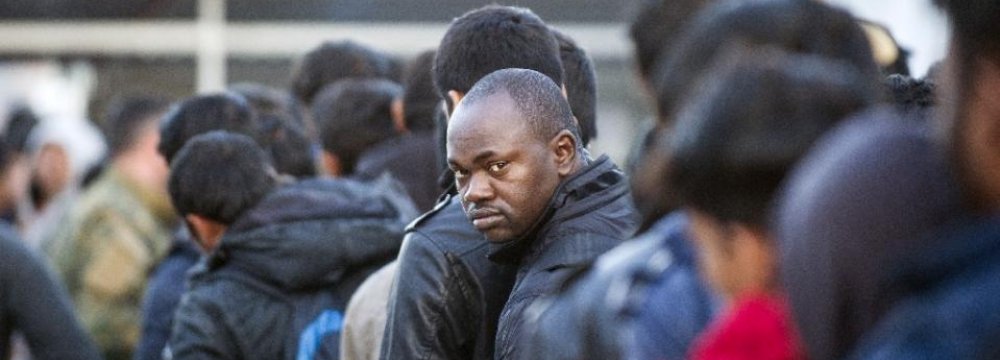 EU Seeks African Help  to Stem Migrant Crisis