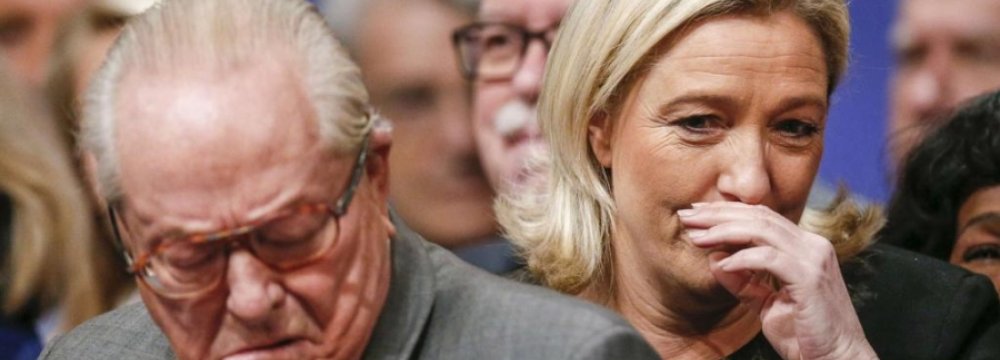 Le Pen Disowns Daughter 