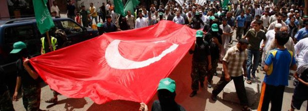 Hamas Lauds Turkish FM  for Munich Conference Boycott