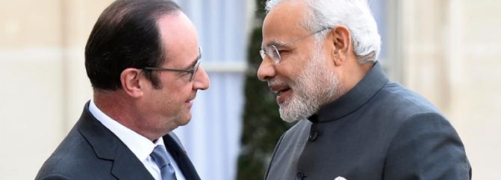 Hollande Begins India Visit