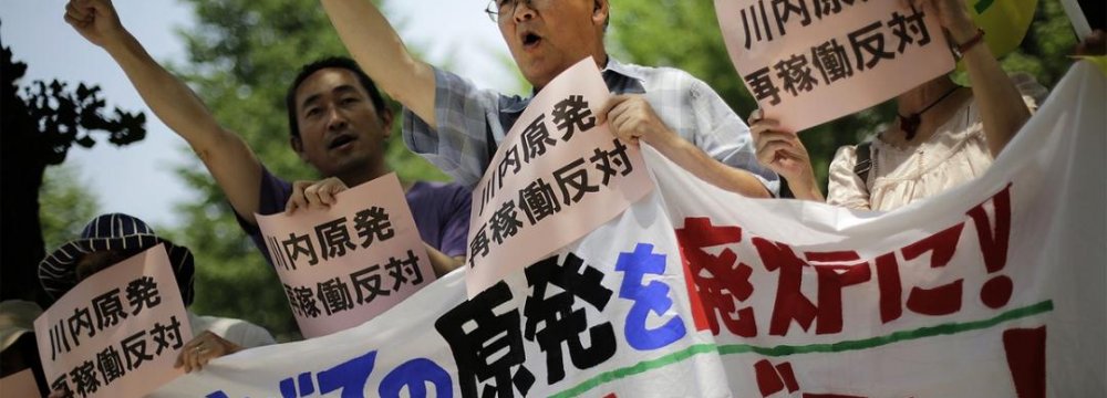 Japan to Restart Nuclear Reactor Despite Opposition