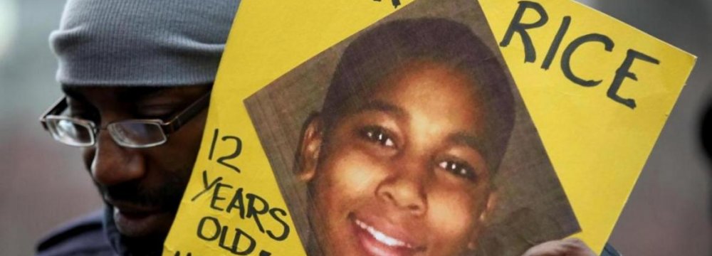 Judge Backs Charges Against  US Officers Killing Black Teen