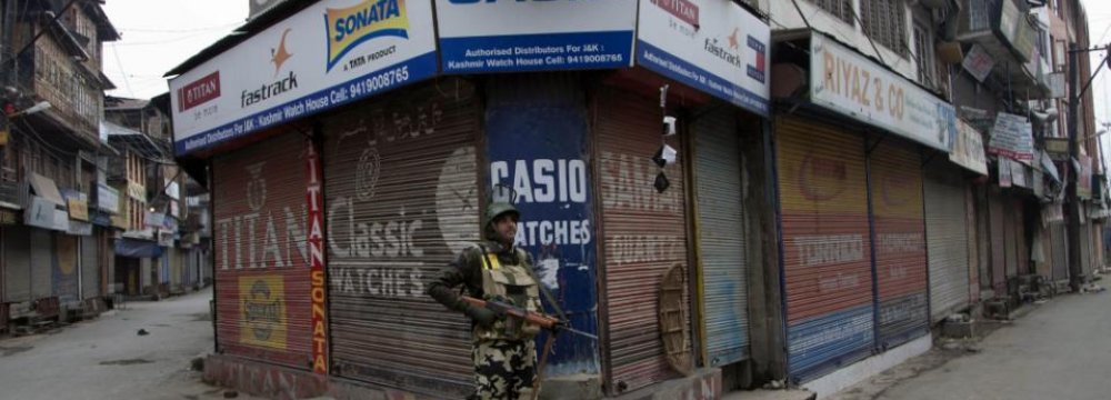 Indian Modi Visits Kashmir