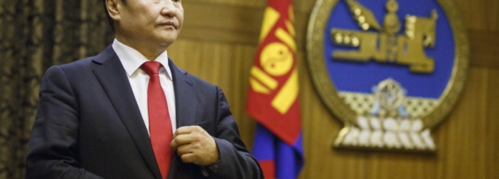 Mongolia Ousts PM Amid Economic Slump