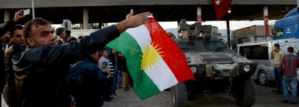 Peshmerga Bound for Kobane Arrive in Turkey