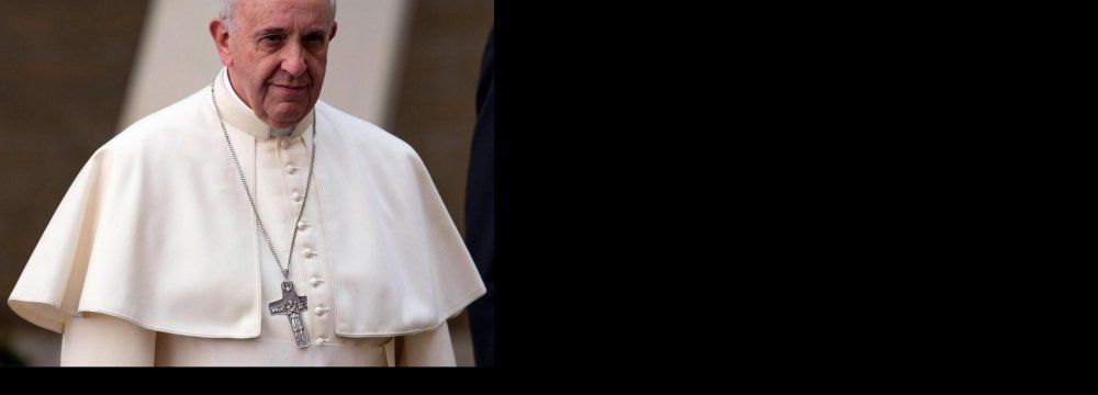 Pope: Global Conflicts Amount to Piecemeal WW III