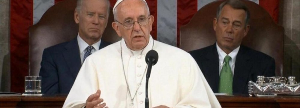 Pope Challenges US Congress on Immigrants