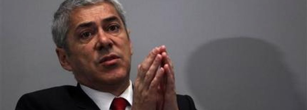 Portugal  Ex-PM Detained  in Fraud Case