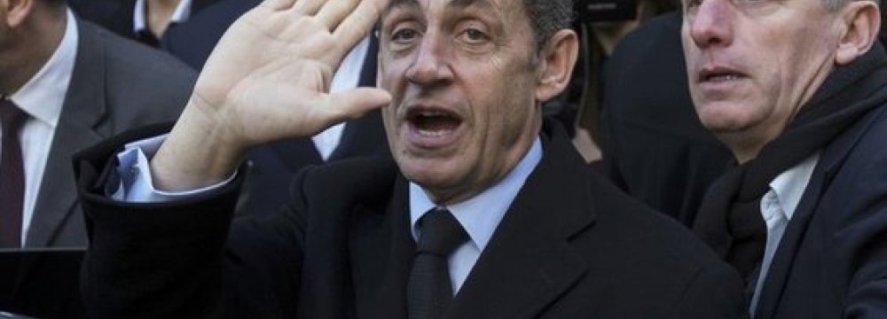 Sarkozy Wins Party Leadership With Eye to Presidency