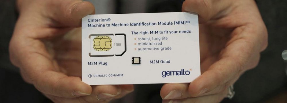 British, American Spies Steal SIM Cards Data