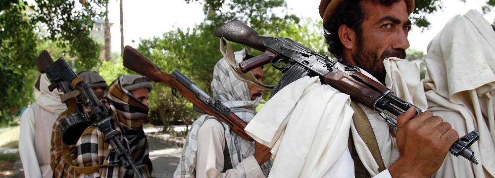 IS Offering Higher Salaries to Taliban Fighters
