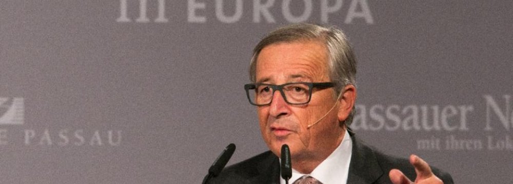 Juncker Tells West: “Treat Russia Properly”