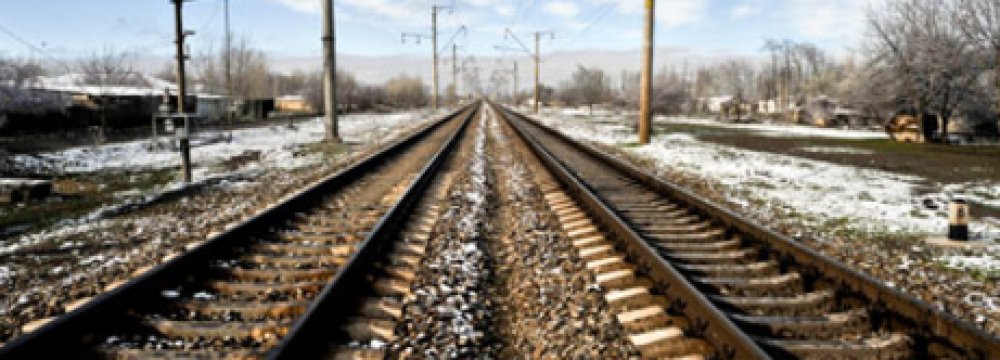 Rail Coop. With CIS to Expand 