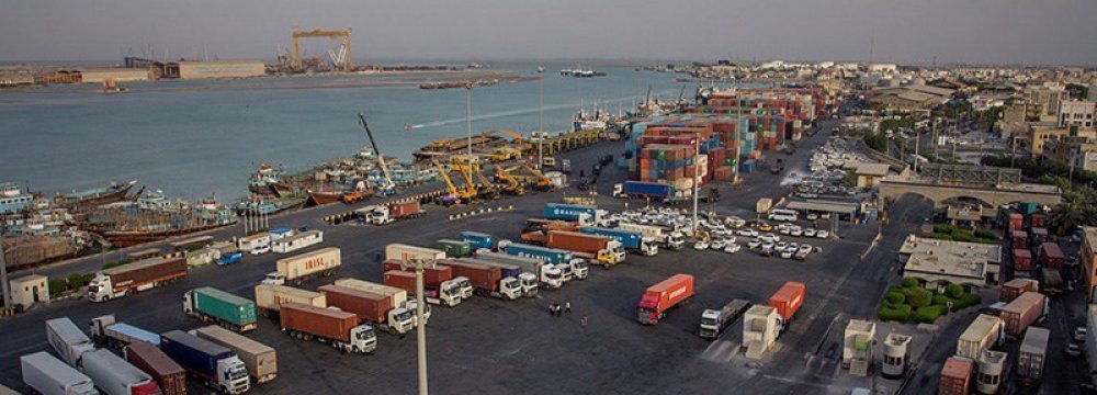 Italian Experts Scope Out Bushehr Port Capacity