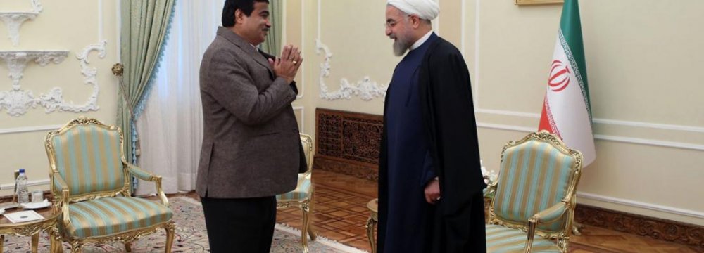 Rouhani, India Minister Discuss Railroad Coop.