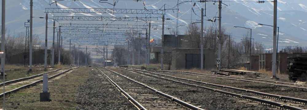 Call for Reopening Jolfa Railroad
