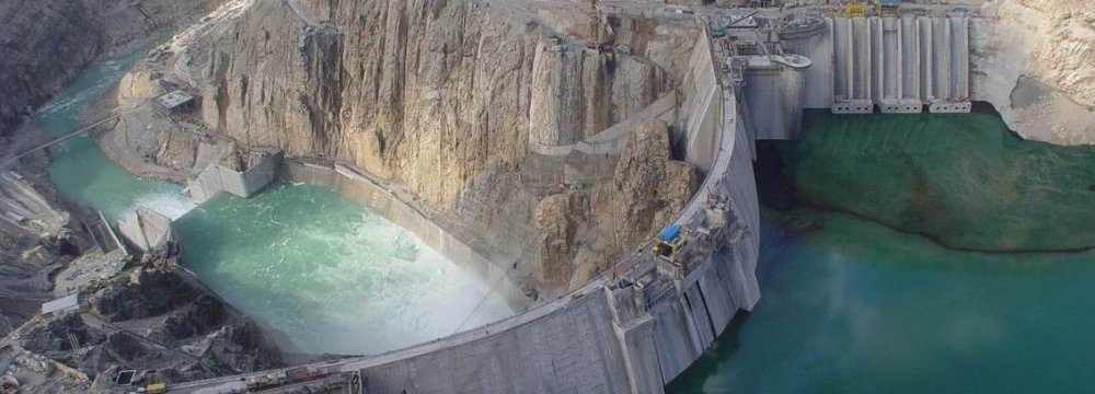 Iran, Azerbaijan Mull Joint Power Plants
