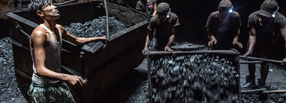 Global Coal Demand 9b Tons/Year by 2019