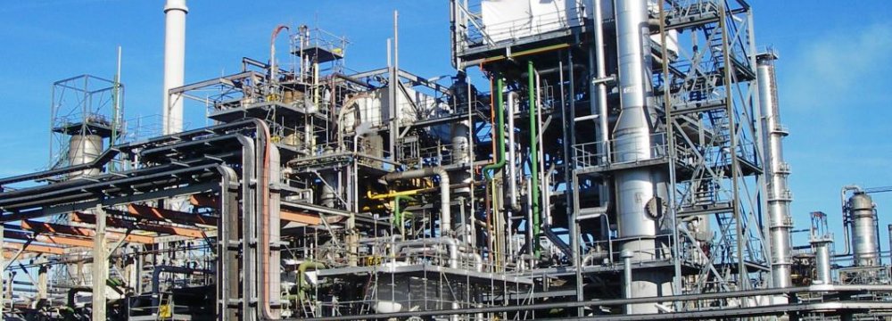 Gas, Petrochem Revenues to Overtake Oil