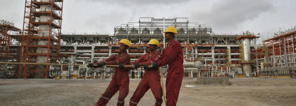 Indian Refiners Readying $700m Payment to Iran