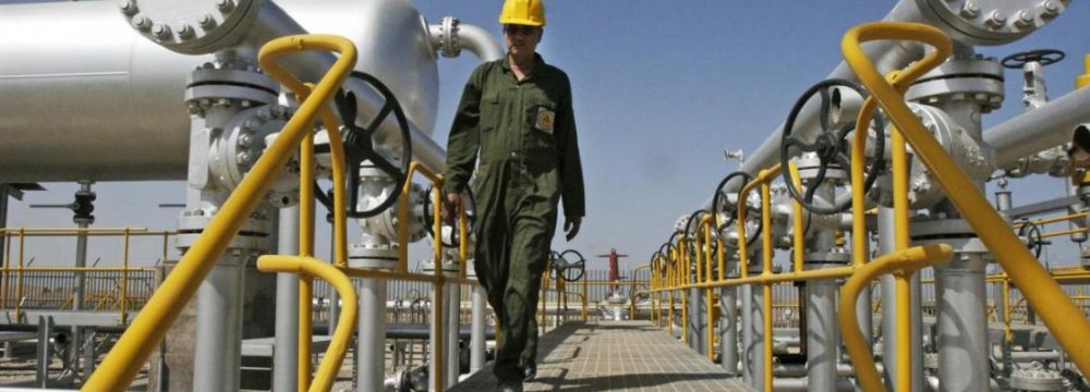 India Keeps Oil Interests in Iran Alive