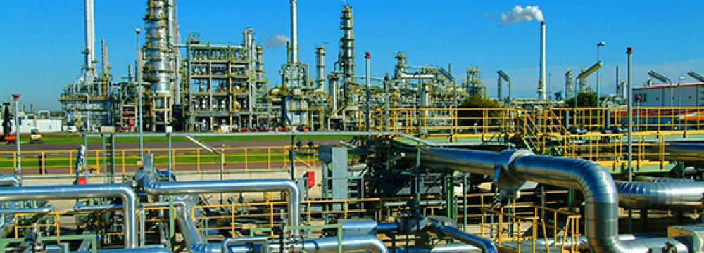 Kuwait Awards $11.5b Contracts to Build  Al-Zour Refinery