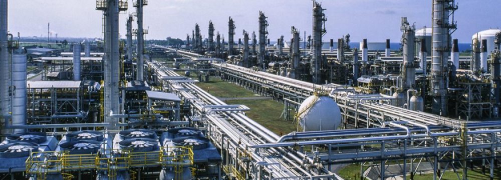 West Karoun Oil Output to Reach 200,000 bpd 