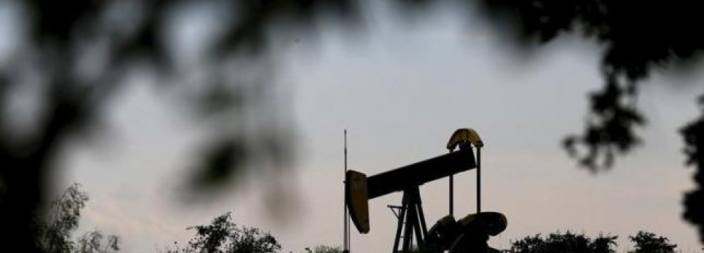 Oil Rises on China Demand