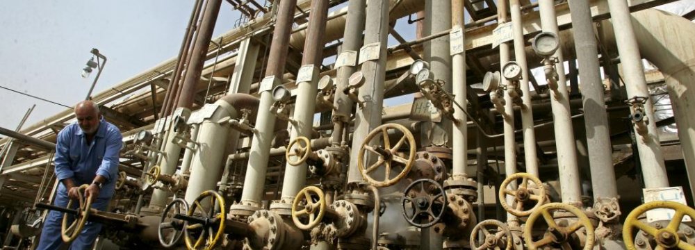 Iran Needs $100b to Revamp Oil Industry