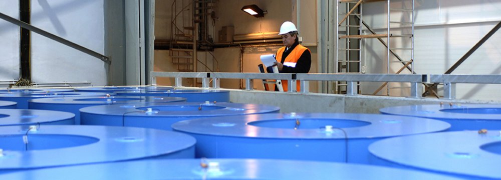 Russia&#039;s 1st Uranium Delivery to Germany, Sweden