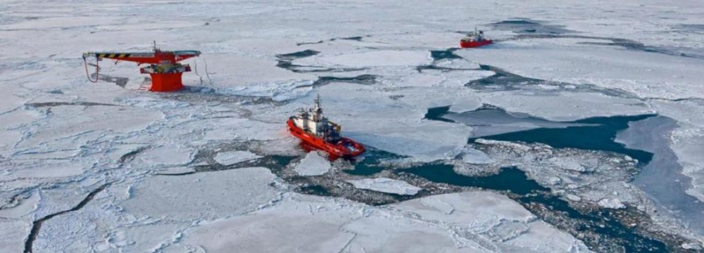 Russia Submits Arctic Claim to UN