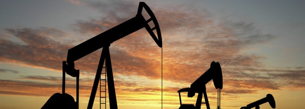 US Ousts Russia as Top Oil, Gas Producer