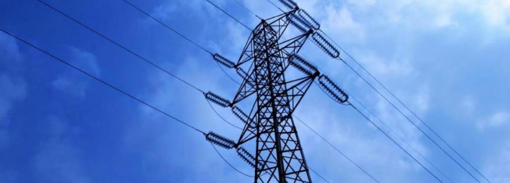 Ukraine Cuts Electricity to Crimea