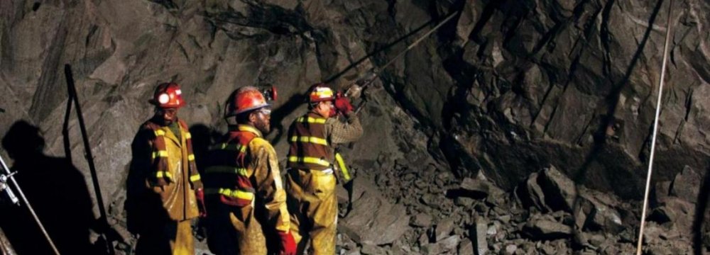 Parliament Offers Remedies to Help Recover Coal Mines