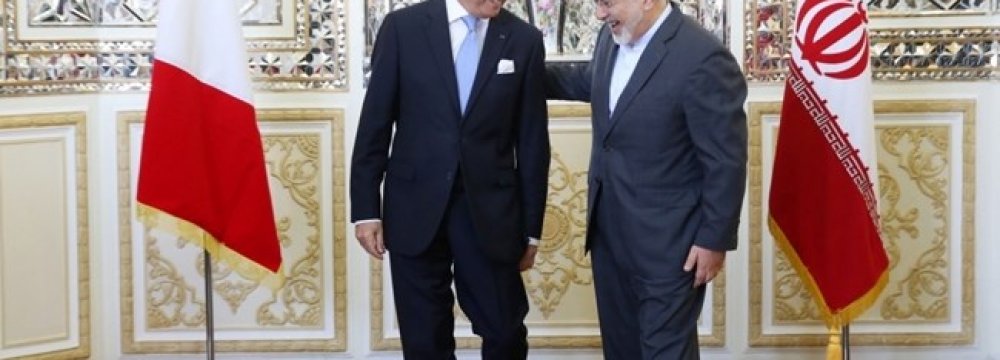 European Businessmen Heading to Iran Amid US Wrangling