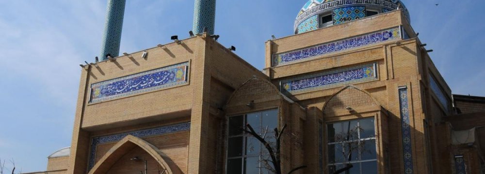 Shortage  of Mosques  In Tehran 