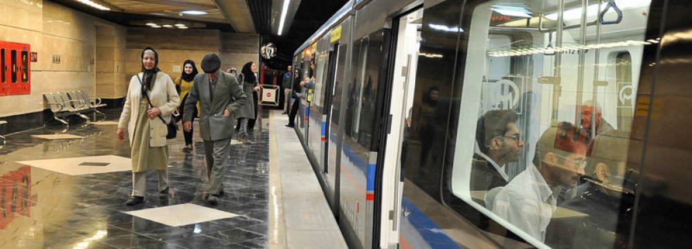 24-Hour Metro Service on Nowroz Eve