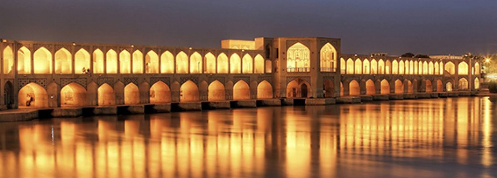 Int’l Tourism Experts  Reflect on Iran